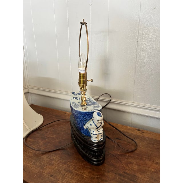Blue Vintage Blue & White Table Lamp For Sale - Image 8 of 15