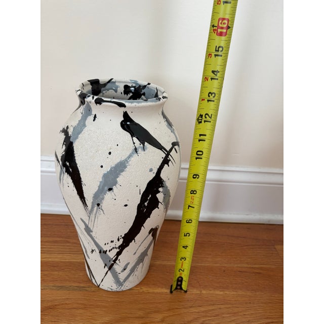 Eclectic Asymmetric Vase Pair – 1980s Harris Potteries & Chinoiserie Prunus Porcelain For Sale - Image 11 of 12