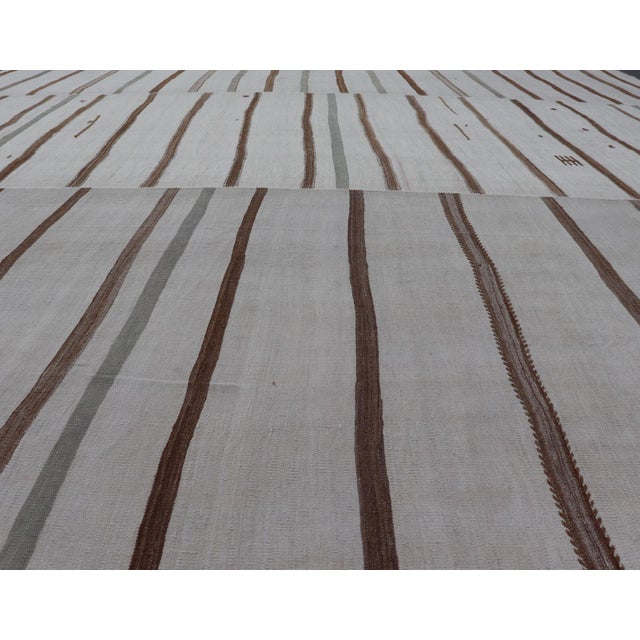 Large Turkish Vintage Flat-Weave in Light Brown and Cream With Stripe Design For Sale In Atlanta - Image 6 of 13