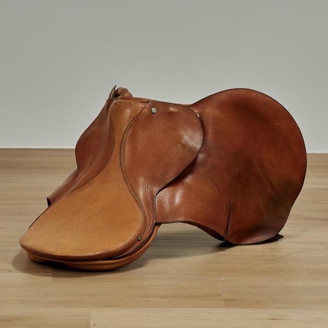 Vintage English Sowter & Co Horse Saddle For Sale - Image 4 of 13