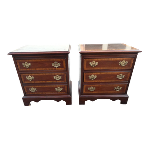 Dixie Chippendale Pair of Banded Mahogany Nightstands