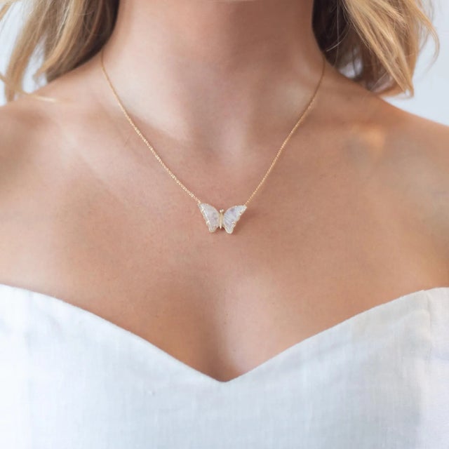 This is part of Chairish’s Fine Jewelry assortment. This is our chic color statement butterfly without real color but, as...