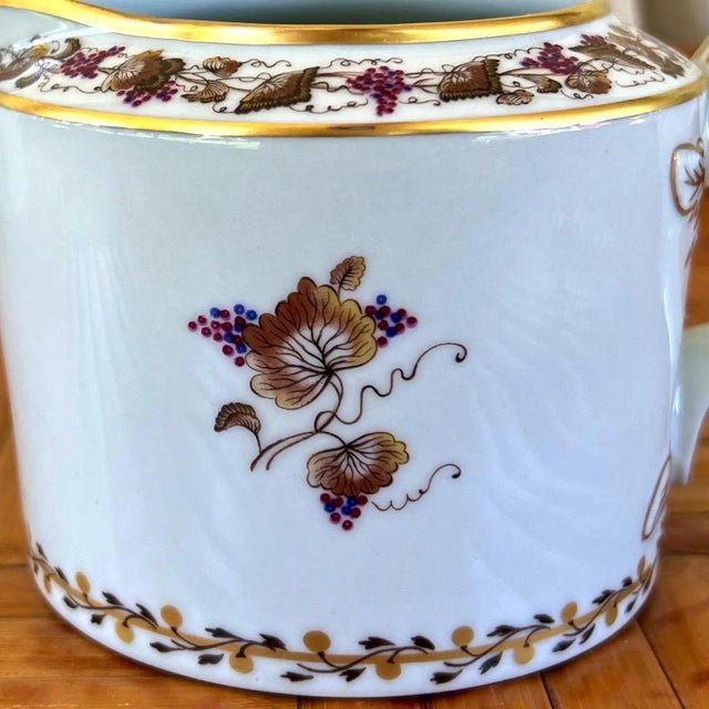 White Late 20th Century Mottahedeh "Brandywine" Teapot, Creamer and Sugarbowl Set - 3pcs For Sale - Image 8 of 10