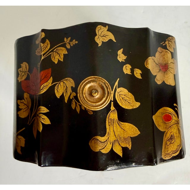 Bergdorf Goodman Vintage Italian Tole Floral Hinged Box for Bergdorf Goodman With Gilt Claw Feet For Sale - Image 4 of 12