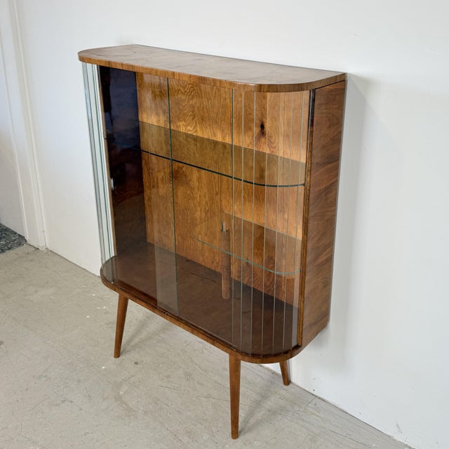 Vintage Art Deco Style Walnut Veneer Display Cabinet with Glass Slats, 1950s For Sale - Image 4 of 15