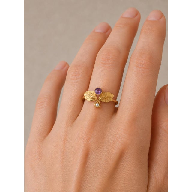 Art Nouveau–Inspired Amethyst and Pearl Botanical Ring in 14k Gold, Size 7.5 For Sale - Image 6 of 7