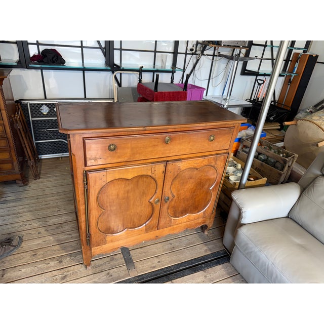 Vintage Buffet in Walnut For Sale - Image 5 of 5