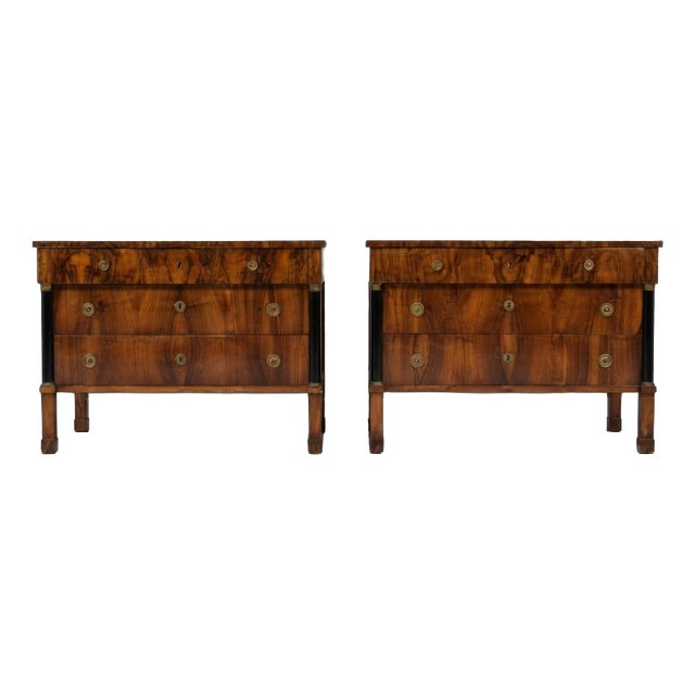 Empire Chests of Drawers Veneered in Walnut, 1820s, Set of 2 For Sale