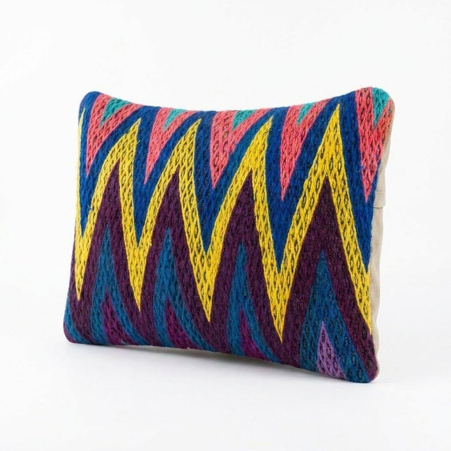 Mid-Century Modern Handwoven Turkish Kilim Lumbar Rug Pillow Cover 16'' X 24'' For Sale - Image 3 of 4