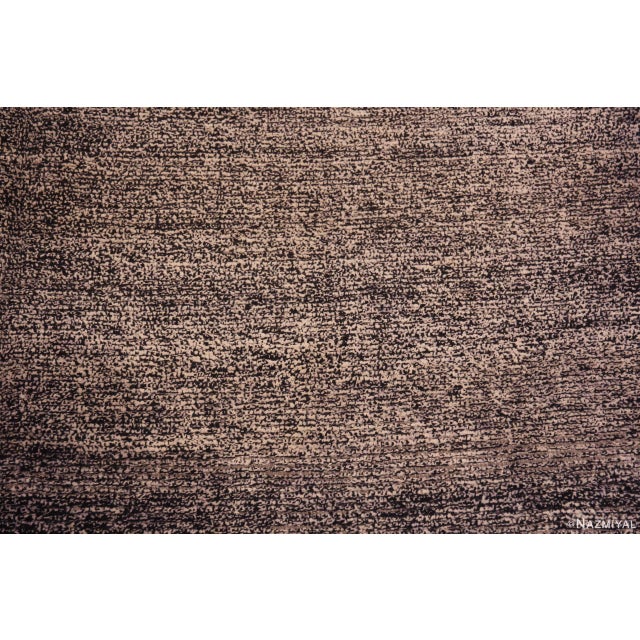 Nazmiyal Collection Abstract Pattern Salt and Pepper Color Contemporary Area Rug For Sale In New York - Image 6 of 6