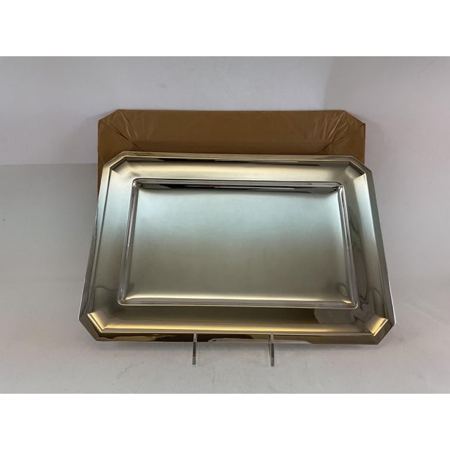Ref # H K 58 28 012 Photo 286 Description: A Pair Silver Rectangular Platters 16 in. Pattern : Plain Size : 16 X 11 in. A...
