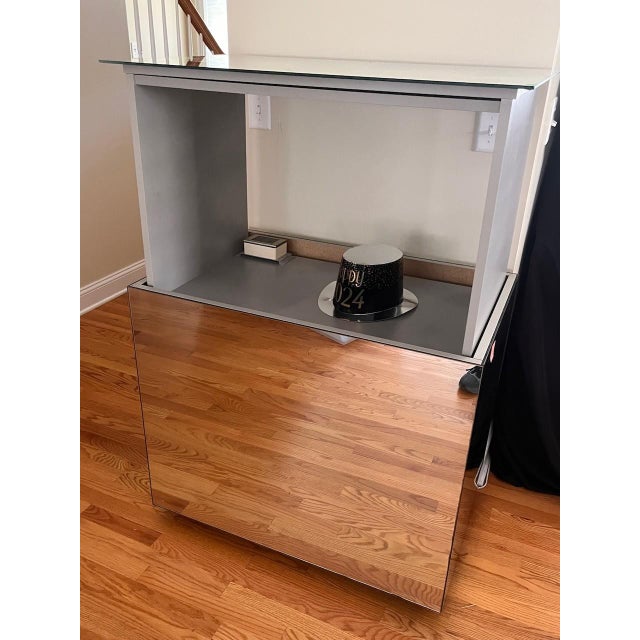 1960s Modern Mirrored Motorized Lift Hidden Bar/Tv Console For Sale In Boston - Image 6 of 7