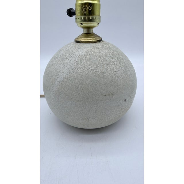 Vintage Steve & Miky Cunningham Studio Pottery Sphere Ball Lamp, Iowa, Circa 1980s–1990s For Sale - Image 4 of 15