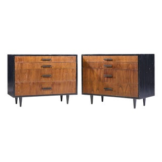 Harvey Probber Mid Century Rosewood 4 Drawer Dresser Chest of Drawers - Pair For Sale
