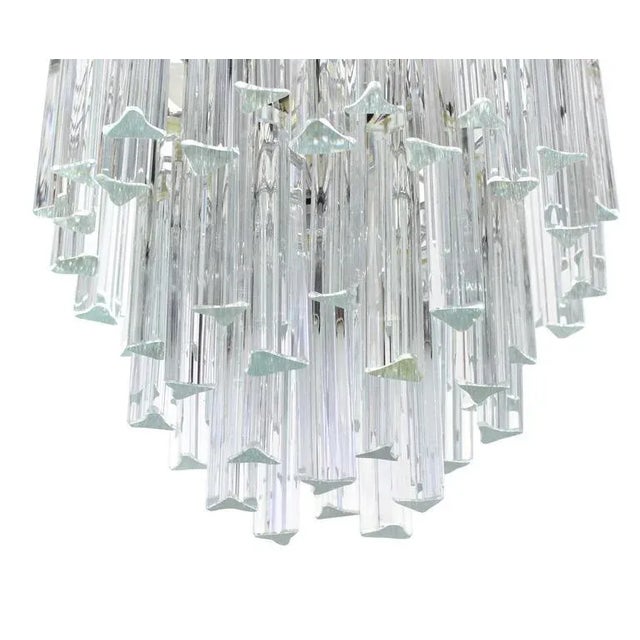 Very nice Mid-Century Modern, medium size Camer light fixture pendant. Perfect for a modern home.