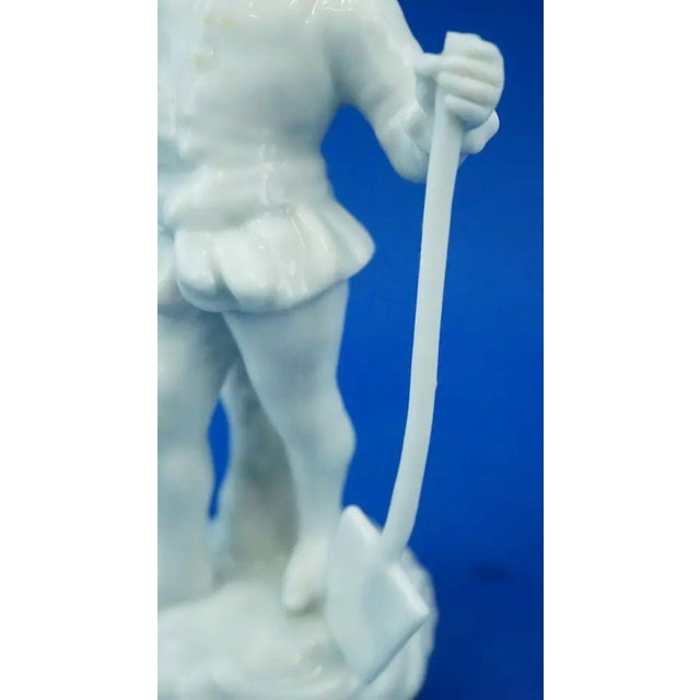 White Porcelain Lady and Dandy from by Real Casa Ferdinandea, Naples, Italy, 18th Century, Set of 2 For Sale - Image 12 of 18