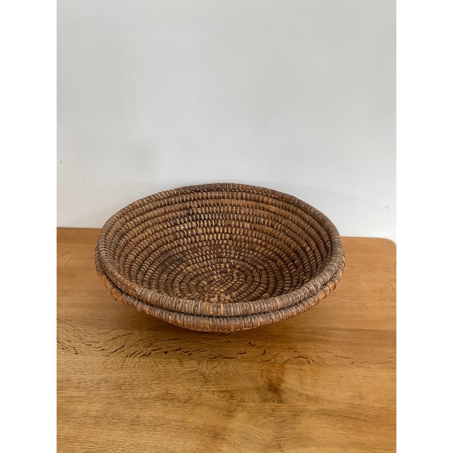 Large Hand-Woven Wicker Tray Basket For Sale - Image 9 of 18