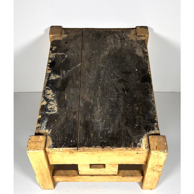 Mustard 1920s Primitive Shoe Shine Bootblacks Stand For Sale - Image 8 of 16