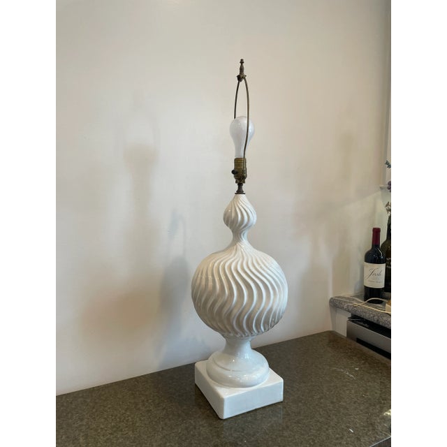 Lang-Levin Mid-Century White Glazed Terracotta Sculptural Gourd Lamp by Lang Levin For Sale - Image 4 of 9