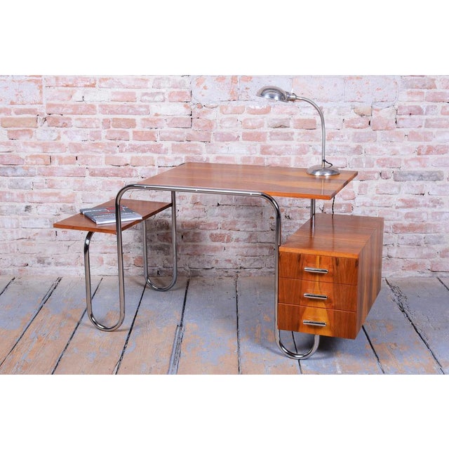 Czech Bauhaus Writing Desk in Walnut and Chrome attributed to Robert Slezak, 1940s For Sale - Image 18 of 18