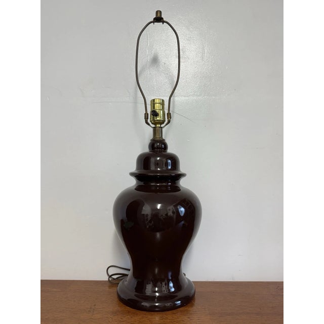 1970s Pair Vintage Brown Ceramic Ginger Jar Table Lamps Hollywood Regency MCM Style For Sale - Image 5 of 16