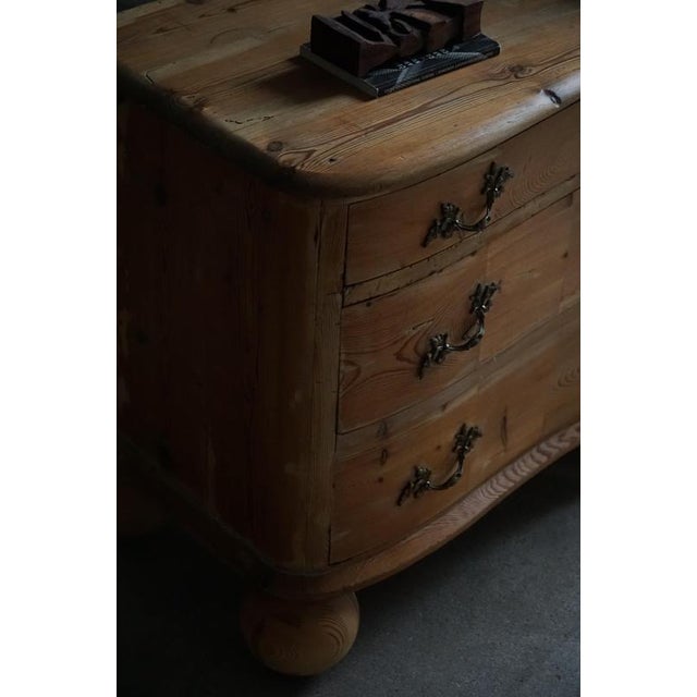 Antique Danish Chest of Drawers in Pine with Ball Feets, 1890s For Sale - Image 6 of 17