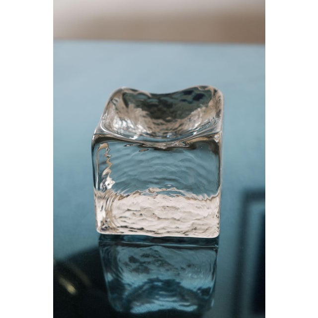 Murano Glass vide-poche or paperweight by Alfredo Barbini. Engraved signature Barbini, Murano This piece has an...
