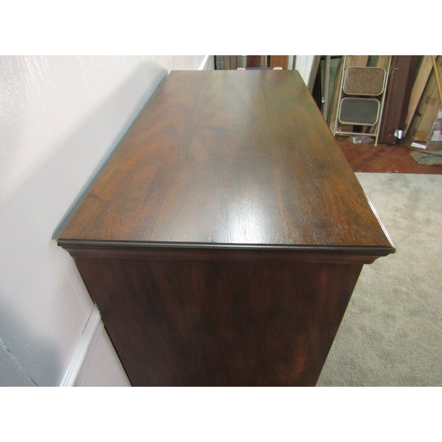 Kittinger Williamsburg Adaptation Solid Mahogany Chest of Drawers For Sale - Image 6 of 10