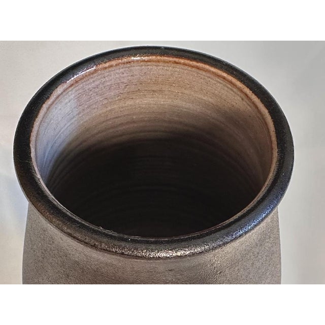 1950s Bauhaus Glazed Studio Ceramic Art Vase from Eva Kumpmann, Germany, 1950s For Sale - Image 5 of 12