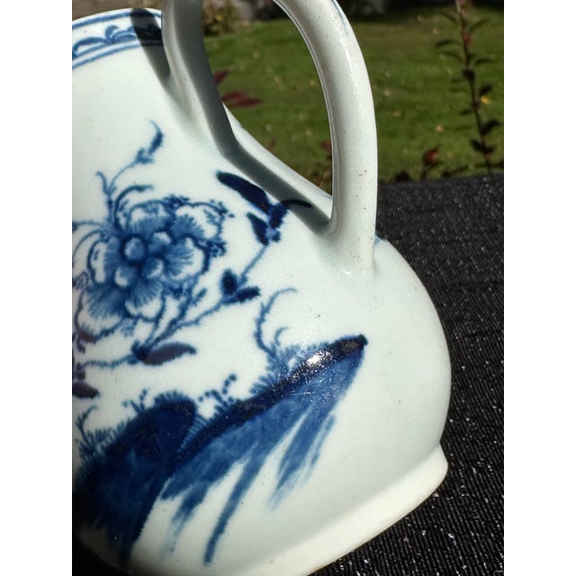 Dr. Wall Worcester Antique English Worcester Sparrow-Beak Cream Jug, Circa 1770–1785 For Sale - Image 4 of 14