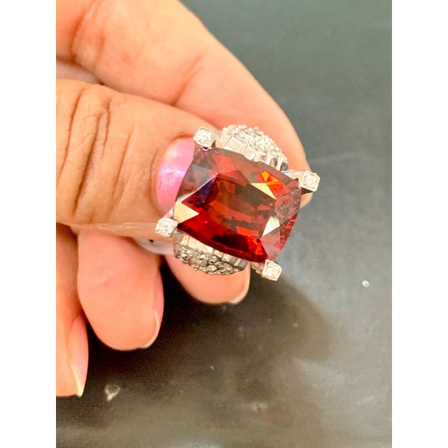 14.5 Carat Cushion Shape Rhodolite Garnet and 2 Carat Diamond Ring 18 Karat Gold For Sale - Image 4 of 18
