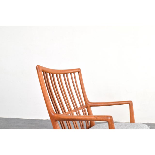 Brown Oak Ml33 Rocking Chair by Hans J. Wegner for A/S Mikael Laursen, 1950s For Sale - Image 8 of 18