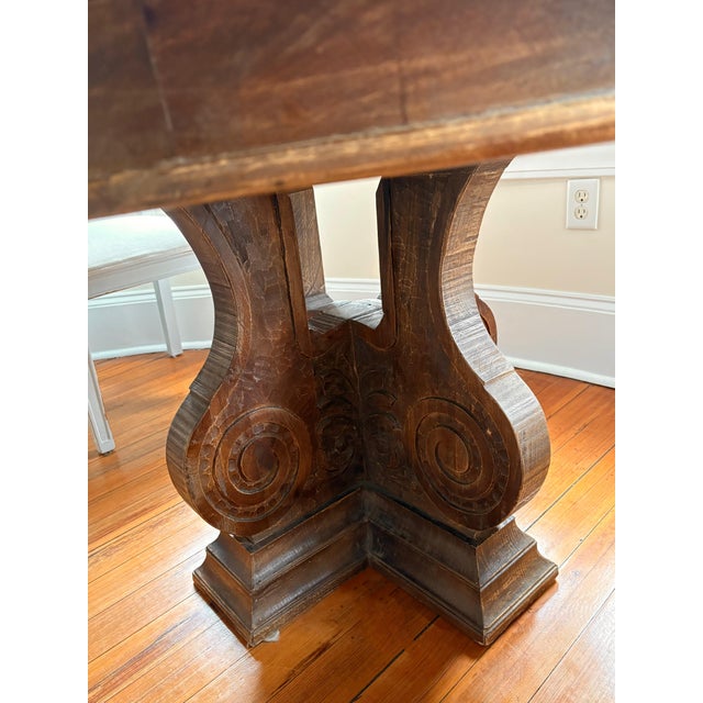 Early 20th Century Renaissance Revival Carved Round Dining Table | Late 19th or Early 20th Century | English or Continental For Sale - Image 5 of 7