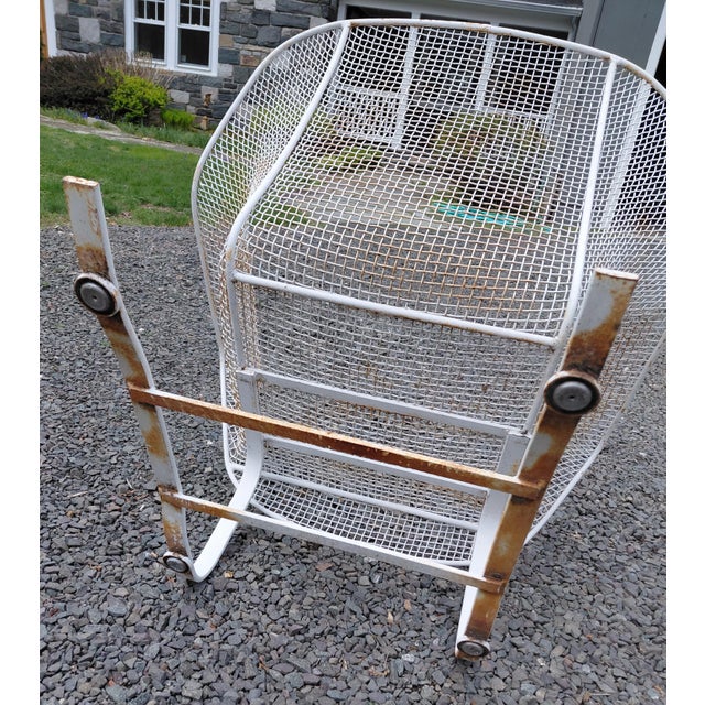 Mid-Century Modern 1950s Woodard Sculptura Spring Lounge Chair Unmarked For Sale - Image 3 of 8