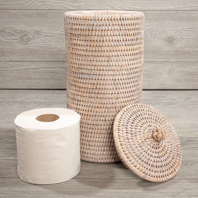You deserve to furnish every room in your house in style. Keep your bathroom tidy and organized with this charming tissue...