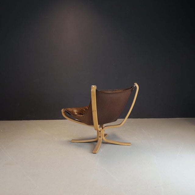 Vatne Møbler Brown Leather Falcon Lounge Chair by Sigurd Ressell for Vatne Møbler For Sale - Image 4 of 5
