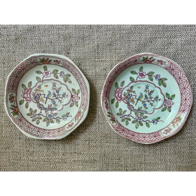 Ceramic 1960s Adams Calyx Ware, "Singapore Bird" Motif Tea Cups and Saucers Set- 4 Pieces For Sale - Image 7 of 8