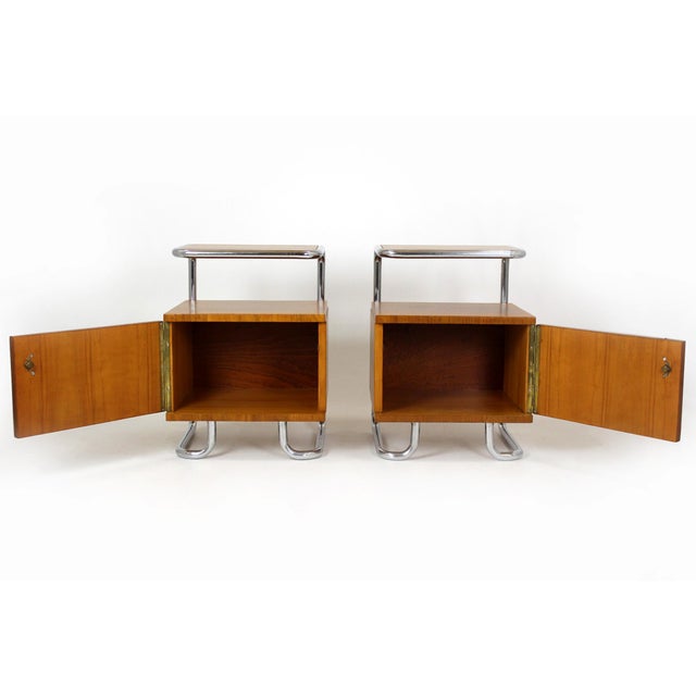 Bauhaus Bauhaus Bedside Tables by Hynek Gottwald, 1930s, Set of 2 For Sale - Image 3 of 18