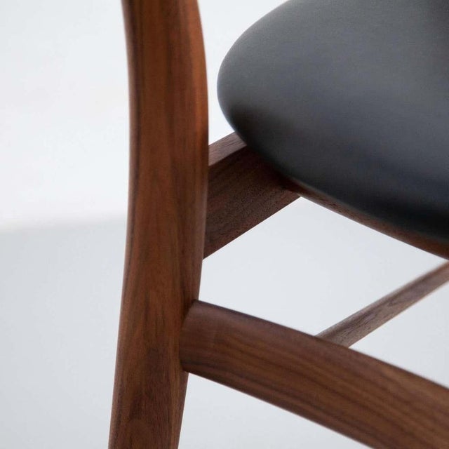 Model 46 Armchair in Walnut and Black Leather attributed to House of Finn Juhl For Sale - Image 11 of 17