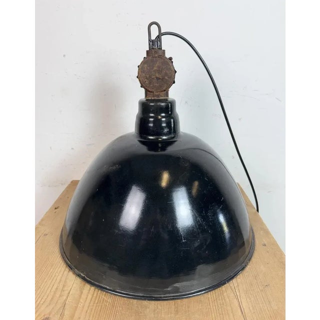 East German Black Enamel Factory Light by LBD Veb Leuchtenbau, Dresden, 1950s For Sale - Image 11 of 18