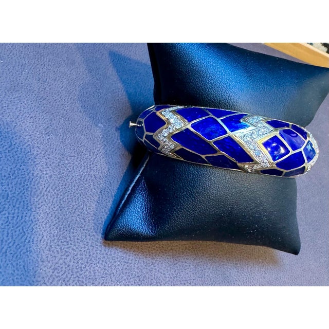 Gemstone Blue Enamel & Diamond Bangle / Bracelet in 18 Karat Yellow Gold 80 Grams For Sale - Image 7 of 18