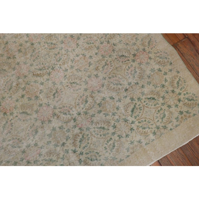 Shabby Chic Mid 20th Century Vintage Turkish Worn Rug, 6'10'' X 10'4'' For Sale - Image 3 of 13
