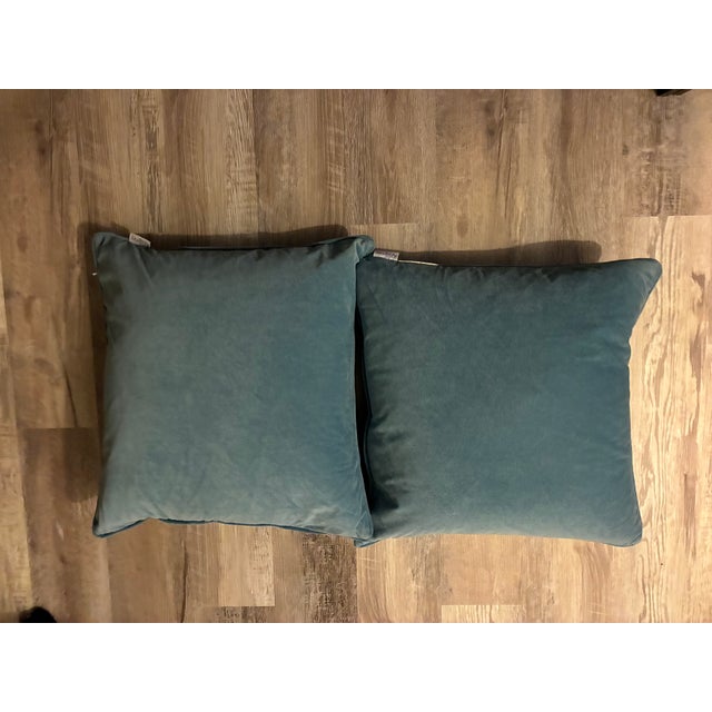 Kingray Furniture and Pillows Damask Decorative Cut Velvet 20-Inch Throw Pillow Set For Sale - Image 4 of 5