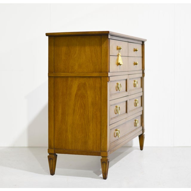 Mid Century Transitional 9 Drawer Bachelor Chest by Henredon Furniture For Sale In Chicago - Image 6 of 13