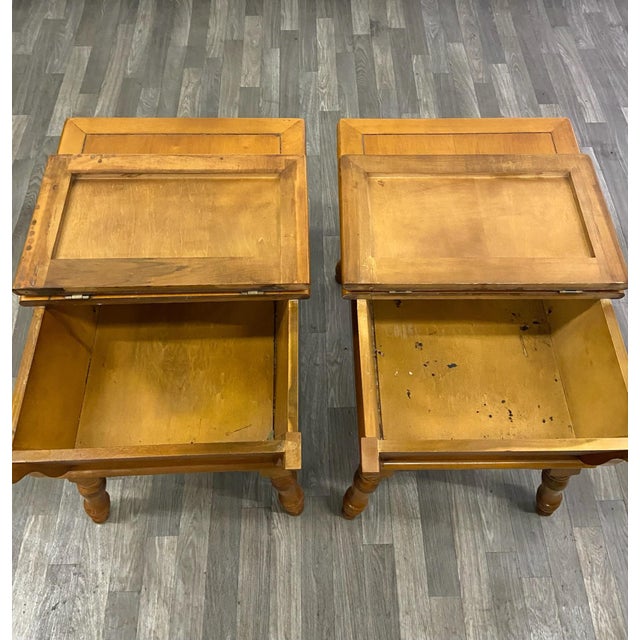 Vintage Mid Century Maple Dough Box Colonial Style Flip Top End Tables