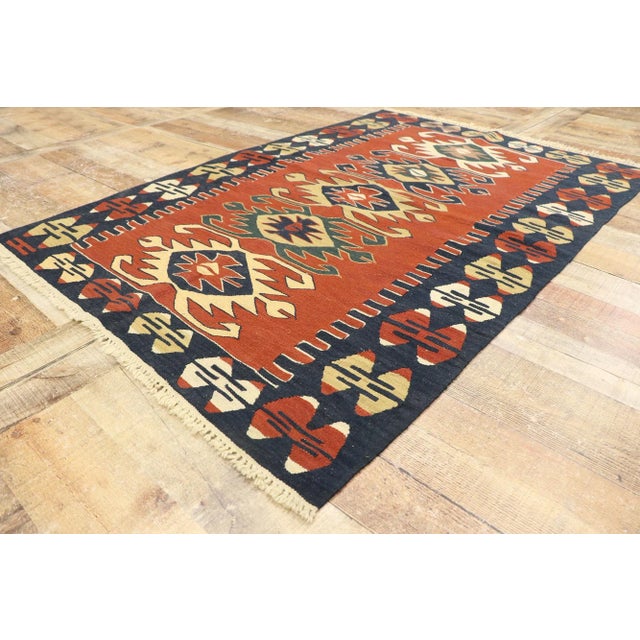 Vintage Persian Shiraz Kilim Rug - 03'09 X 05'07 For Sale In Dallas - Image 6 of 9