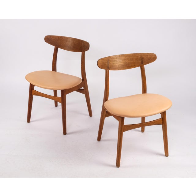 Set of Mid-Century Danish CH30 Dining Chairs by Hans J. Wegner for Carl Hansen & Søn, 1960s For Sale - Image 6 of 8