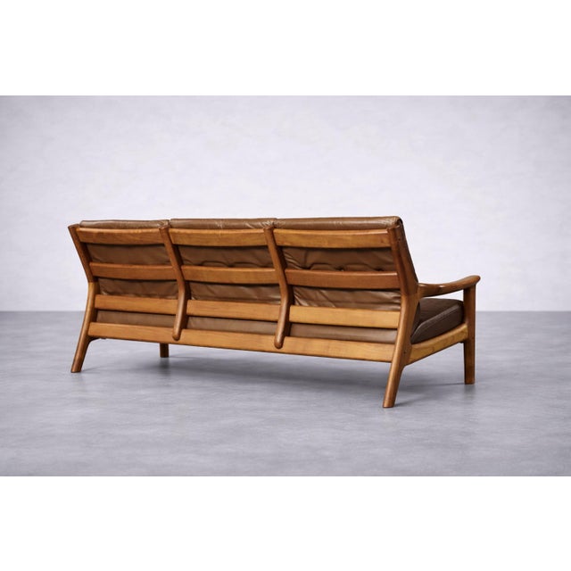 1960s Mid-Century Modern Danish Three-Seater Sofa in Brown Leather by Georg Thams for A/S Vejen Polstermöbelfabrik, 1960s For Sale - Image 5 of 18