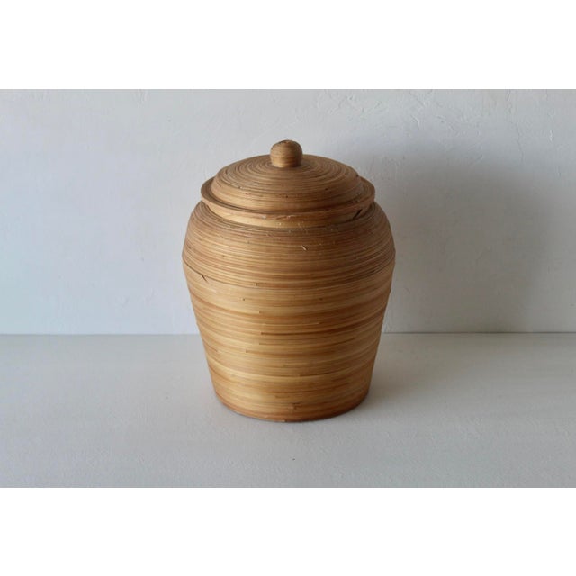 Late 20th Century Vintage Vivai Del Sud Italian Style Lidded Bamboo Reed Storage Basket For Sale - Image 5 of 12
