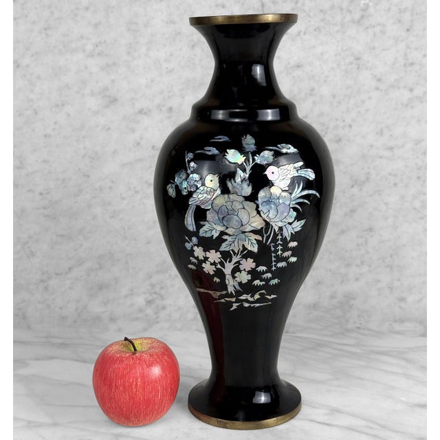- Original 1970s Chinese Chinoiserie Vase - Black Enamel over Brass with Exposed Brass Rim & Base - Wonderful Mother of...
